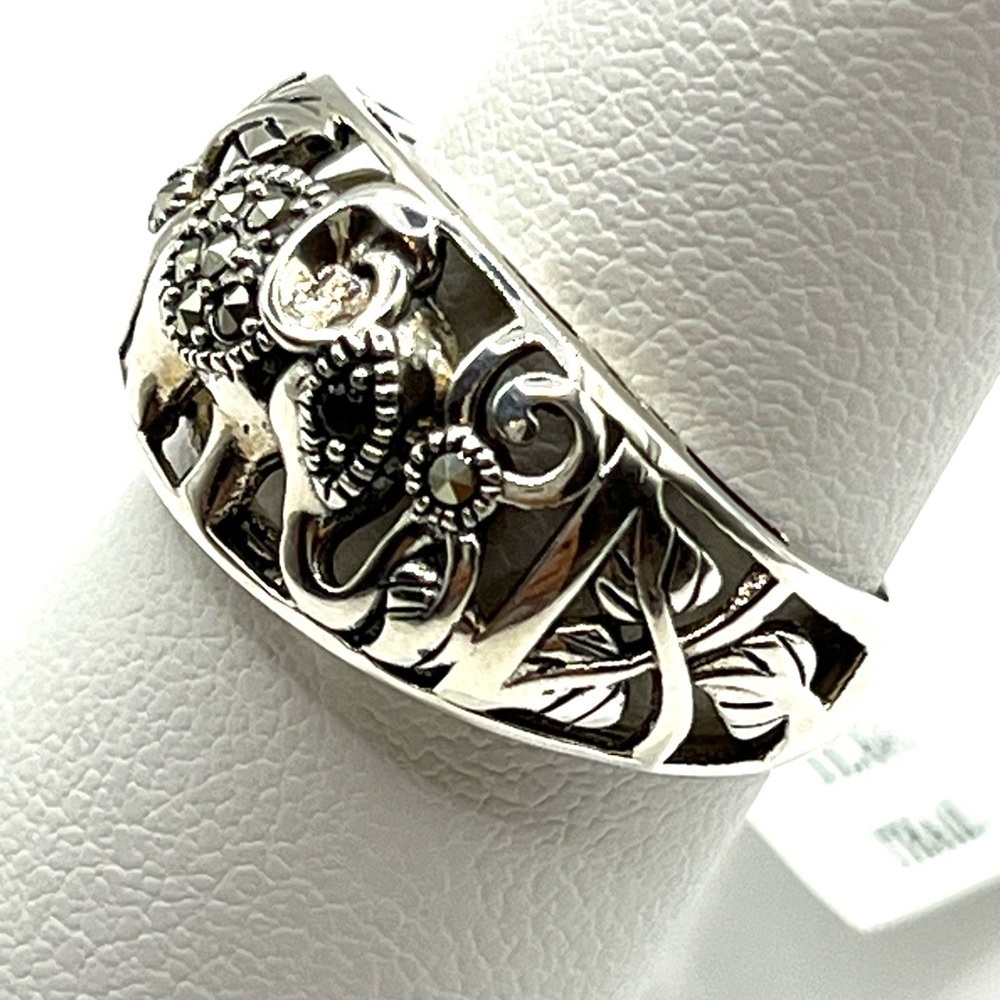 Sterling Silver Elephant Ring Marcasite Garnet Sterling Silver Ring Size 6 - Picture 6 of 12